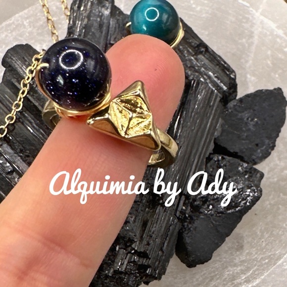 Handmade Gold sandstone wire wrapped chunky ring - Picture 2 of 4